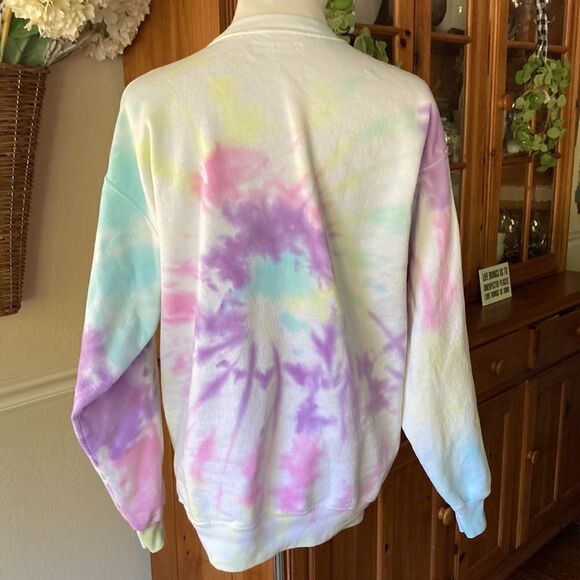 Women’s Graphic Tye Dye MAMA Crewneck Sweatshirt Size Medium - Picture 5 of 10